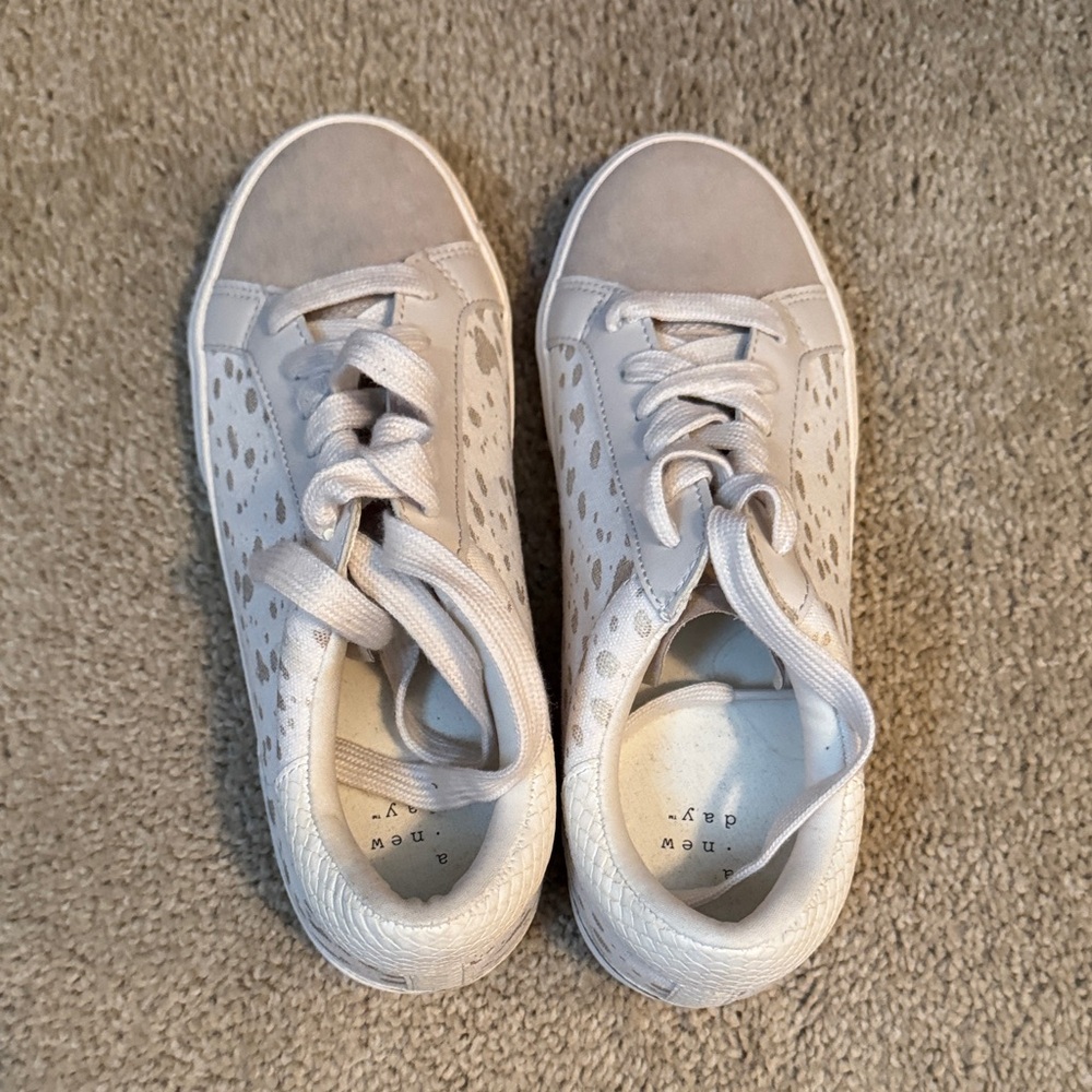 A New Day Women's Sneakers in Light Gray